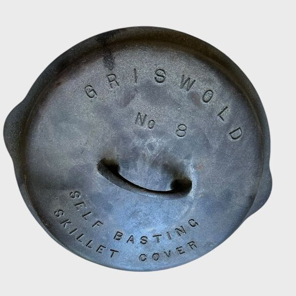 Griswold #8 Cast Iron Vintage High Dome Skillet Lid – Fully Marked - Picture 3 of 5